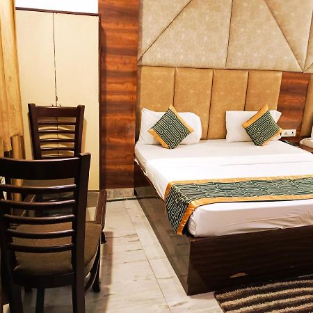 Hotel De Tark Near Igi Airport Delhi 新德里 外观 照片