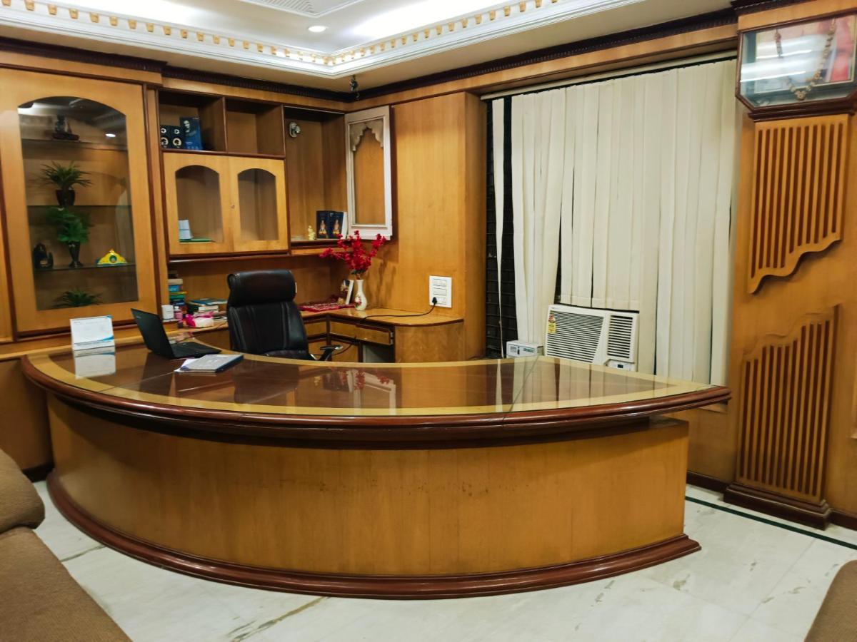 Hotel De Tark Near Igi Airport Delhi 新德里 外观 照片